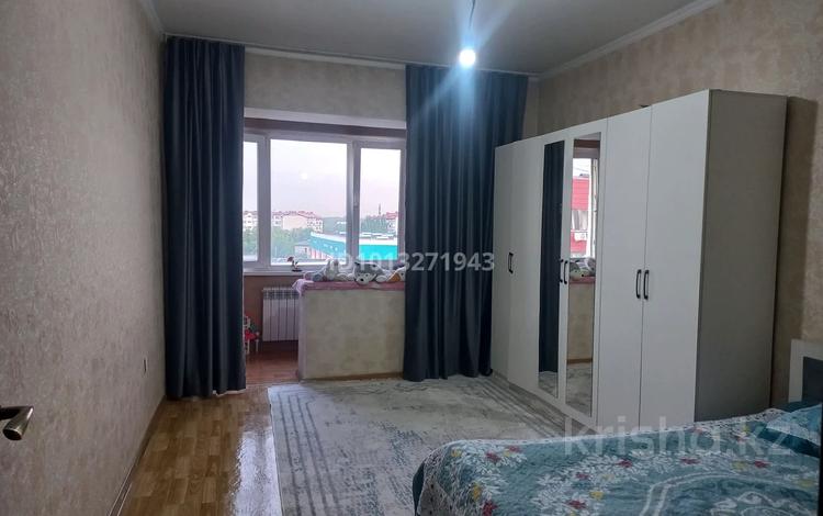 2-бөлмелі пәтер · 70.2 м² · 6/6 қабат, мкр Кокжиек 27 — возле школы 177, бағасы: 28.5 млн ₸ в Алматы, Жетысуский р-н — фото 17