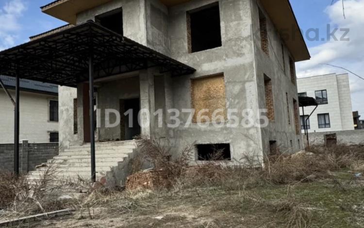 Отдельный дом · 9 комнат · 548 м² · 10.35 сот., мкр Курамыс, Седимбек 25/14 за 295 млн ₸ в Алматы, Наурызбайский р-н — фото 2