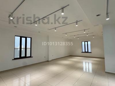 Магазины и бутики · 30 м² за 195 000 ₸ в Шымкенте, Аль-Фарабийский р-н