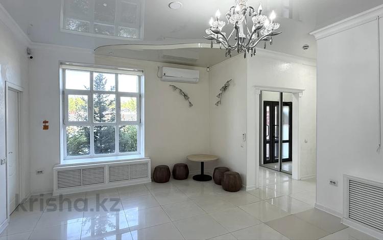 Еркін, кеңселер · 55 м², бағасы: 350 000 ₸ в Астане, Есильский р-н — фото 11