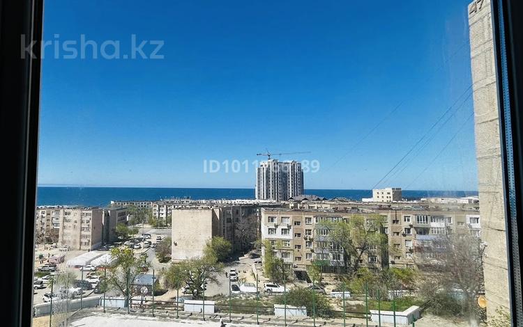 3-комнатная квартира · 72 м² · 4/5 этаж, 14-й мкр 38 — 15-школа за 25 млн ₸ в Актау — фото 2
