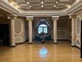 Отдельный дом · 10 комнат · 500 м² · 6 сот., Чекалина 51 за 250 млн ₸ в Алматы, Медеуский р-н — фото 16