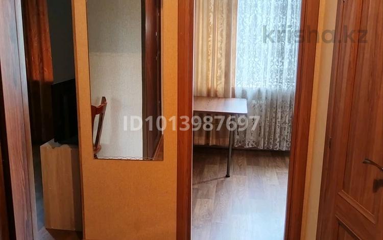 1-комнатная квартира · 42 м² · 3/5 этаж, Кабанбай батыра 65 за 300 000 ₸ в Алматы, Медеуский р-н — фото 2