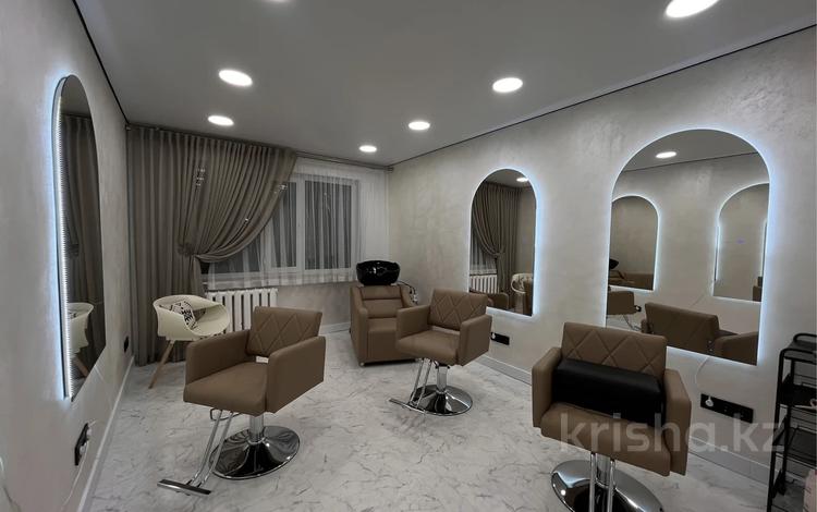 Салоны красоты · 50 м² за 500 000 ₸ в Караганде, Казыбек би р-н — фото 2