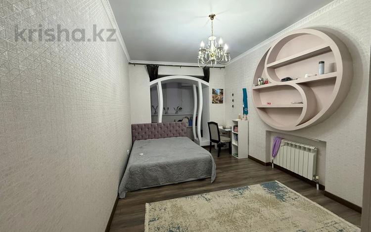 3-бөлмелі пәтер · 107 м² · 4/9 қабат, мкр. Алтын орда, Алия молдагулова, бағасы: 42.9 млн ₸ в Актобе — фото 2