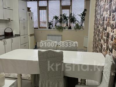 3-комнатная квартира · 120 м² · 14/16 этаж, 17-й мкр 3 — Дом находится в престижном районе с видом на море. за 45 млн ₸ в Актау