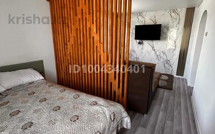 1-бөлмелі пәтер · 30 м² · 3 қабат, Абая Кунанбаева 12, бағасы: 15 000 ₸ в Бурабае — фото 2