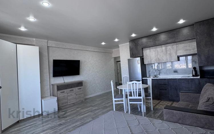 1-бөлмелі пәтер · 43 м² · 20 қабат, Толе би 286/1 — Рядом Сайран, бағасы: 260 000 〒 в Алматы, Алмалинский р-н — фото 2