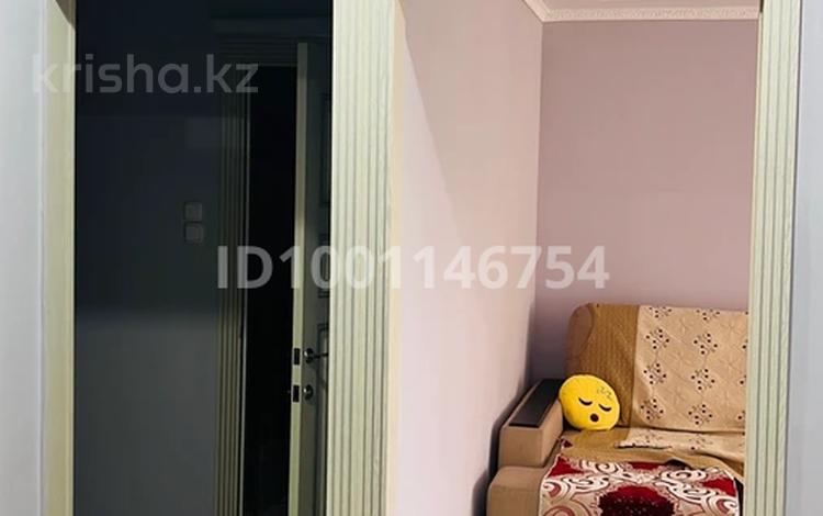 3-бөлмелі пәтер · 65 м² · 2/9 қабат, мкр Женис, Кунаева — Ресторан Керемет Ак сарай, бағасы: 25 млн ₸ в Уральске — фото 2