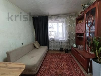 1-комнатная квартира · 30.9 м² · 4/5 этаж, Майкудук, 14й микрорайон за 7 млн ₸ в Караганде, Алихана Бокейханова р-н