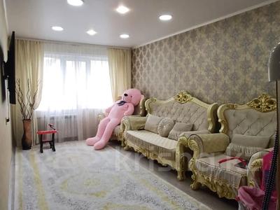 2-комнатная квартира, 50 м², 2/5 этаж, Бурова 12 за 23 млн 〒 в Усть-Каменогорске