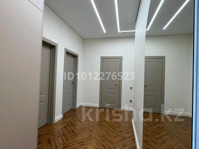 2-бөлмелі пәтер · 80.3 м² · 8/9 қабат, ул. Алии Молдагуловой 5/4, бағасы: 46.5 млн ₸ в Уральске