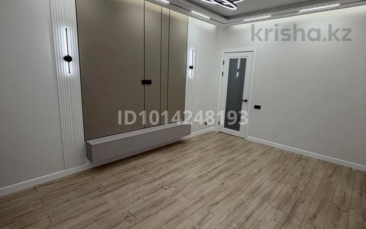 1-комнатная квартира · 42 м² · 5/9 этаж, Е 321 6/1 за 34 млн ₸ в Астане, Есильский р-н — фото 2