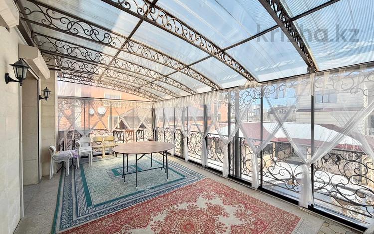Жеке үй · 7 бөлме · 600 м² · 10 жүзд., Депутатский городок, бағасы: 3.2 млн ₸ в Астане, Сарайшык р-н — фото 2