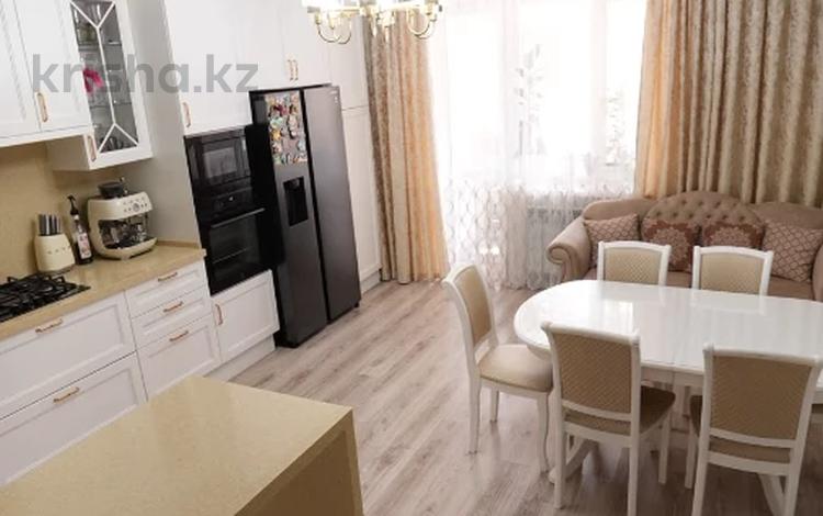 4-бөлмелі пәтер · 131 м² · 4/9 қабат, Береке шағын ауданы 53, бағасы: 56 млн ₸ в Костанае, Микрорайон Береке — фото 2