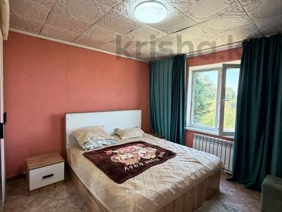 Отдельный дом · 3 комнаты · 62.6 м² · 10 сот., Утепова 10/1 за 13.7 млн ₸ в Усть-Каменогорске