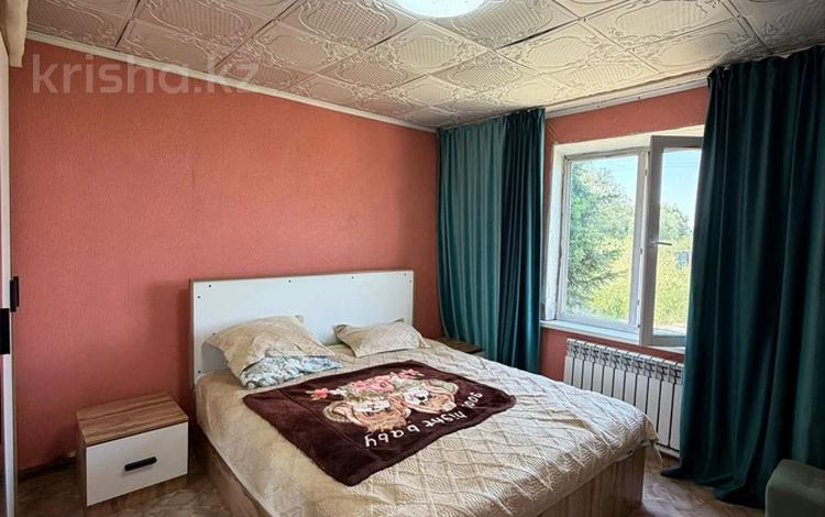 Отдельный дом · 3 комнаты · 62.6 м² · 10 сот., Утепова 10/1 за 13.7 млн ₸ в Усть-Каменогорске — фото 2