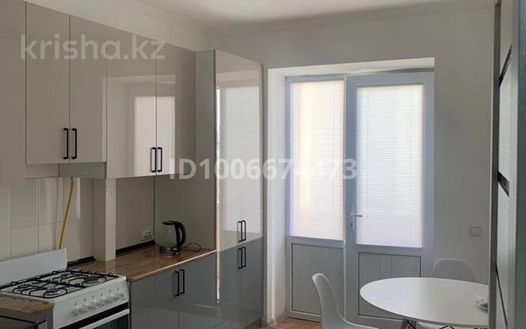 1-комнатная квартира · 48 м² · 7/7 этаж, 11 18/1 — Ресторан балкон за 3 000 ₸ в Туркестане — фото 2