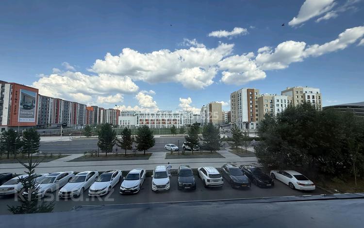 2-комнатная квартира · 61 м² · 2/8 этаж, Кабанбай Батыра за 45 млн ₸ в Астане, Есильский р-н — фото 34