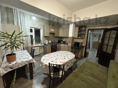 4 комнаты · 170 м² · 1/2 этаж, мкр Дубок (Шабыт), Пролетарская 4 — Яссауй Жандосова за 35 000 〒 в Алматы, Ауэзовский р-н