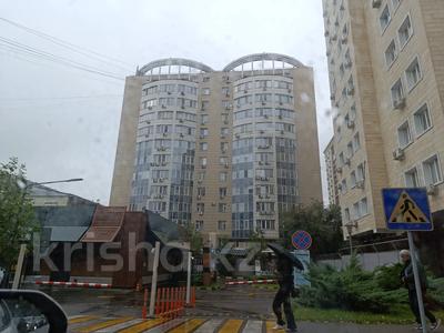 4-бөлмелі пәтер · 135.7 м² · 8/12 қабат, Мауленова 111, бағасы: 83.4 млн ₸ в Алматы, Алмалинский р-н