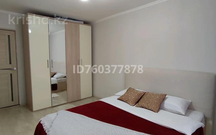 2-комнатная квартира · 57 м² · 1/9 этаж, мкр Кунаева 61 за 15 000 ₸ в Уральске — фото 7