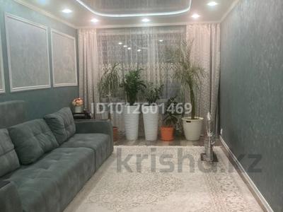 3-бөлмелі пәтер · 90 м² · 6/9 қабат, Карбышева 43/3, бағасы: 300 000 ₸ в Костанае