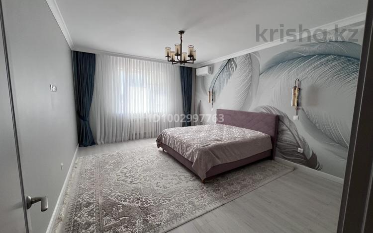 3-комнатная квартира · 125.7 м² · 2/4 этаж, мкр Нурсая, Ул.Шамелова 12а за 55 млн ₸ в Атырау — фото 4