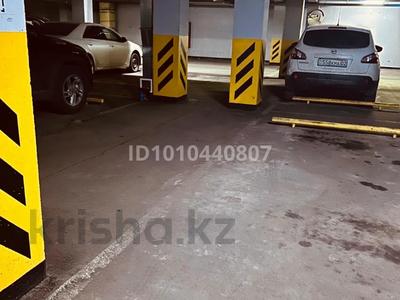 Паркинг · 20 м² · мкр Аксай-1, Толе би 298/7 за 20 000 ₸ в Алматы, Ауэзовский р-н