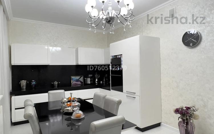 3-комнатная квартира · 91.6 м² · 3/8 этаж, Д. Кунаева 35/1 — Возле Байтерека, во дворе школа, паркинг в цене за 65 млн ₸ в Астане — фото 26