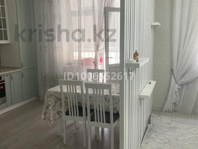 3-комнатная квартира · 97 м² · 4/9 этаж, мкр. Алтын орда, Тауельсиздык 24 — ул Тауельсиздык и досмухамедова за 42.8 млн 〒 в Актобе