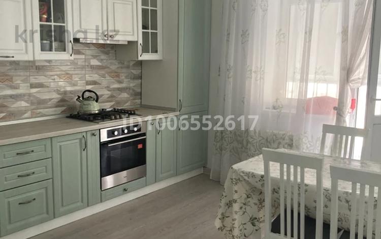 3-бөлмелі пәтер · 97 м² · 4/9 қабат, мкр. Алтын орда, Тауельсиздык 24 — ул Тауельсиздык и досмухамедова, бағасы: 37.8 млн ₸ в Актобе — фото 12