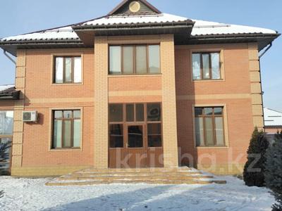 Отдельный дом · 6 комнат · 240 м² · 16 сот., мкр Рахат 10 за ~ 134.8 млн ₸ в Алматы, Алатауский р-н