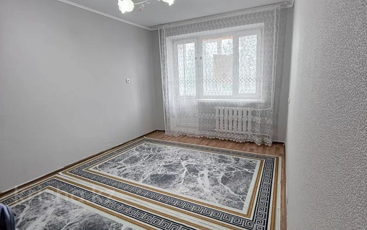 1-комнатная квартира · 34 м² · 5/9 этаж, 4 мкр за 13.5 млн ₸ в Уральске — фото 2