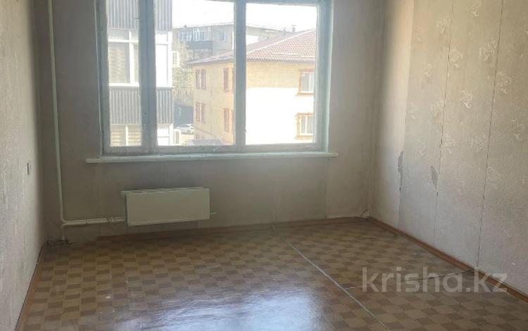 3-бөлмелі пәтер · 63 м² · 3/5 қабат, Самал, бағасы: 16 млн ₸ в Талдыкоргане, мкр Самал — фото 2