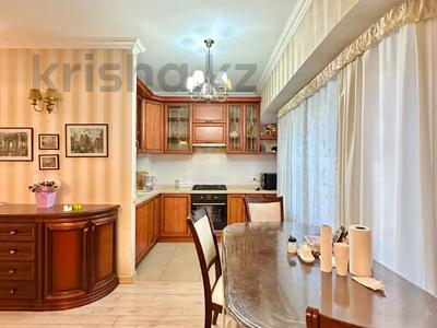 3-бөлмелі пәтер · 107 м² · 2/8 қабат, Достык — Кабанбай батыра, бағасы: 110 млн ₸ в Алматы, Медеуский р-н