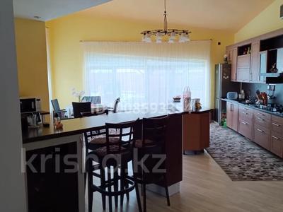 5 комнат · 420 м² · 2/2 этаж, мкр Оркен, 43 — Рядом с рестораном Atyrau Hall 1, вдоль главной трассы за 120 000 〒 в Атырау