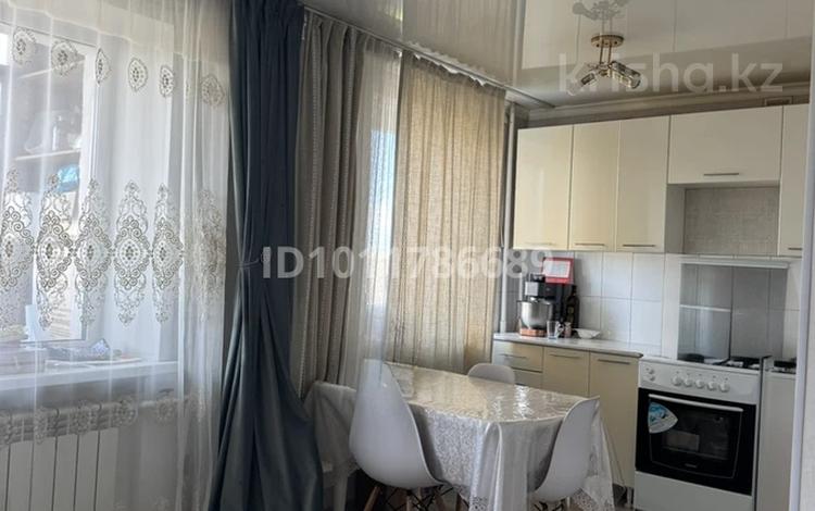 2-бөлмелі пәтер · 40 м² · 4/5 қабат, просп. Нуркена Абдирова 48/2, бағасы: 20 млн ₸ в Караганде, Казыбек би р-н — фото 2