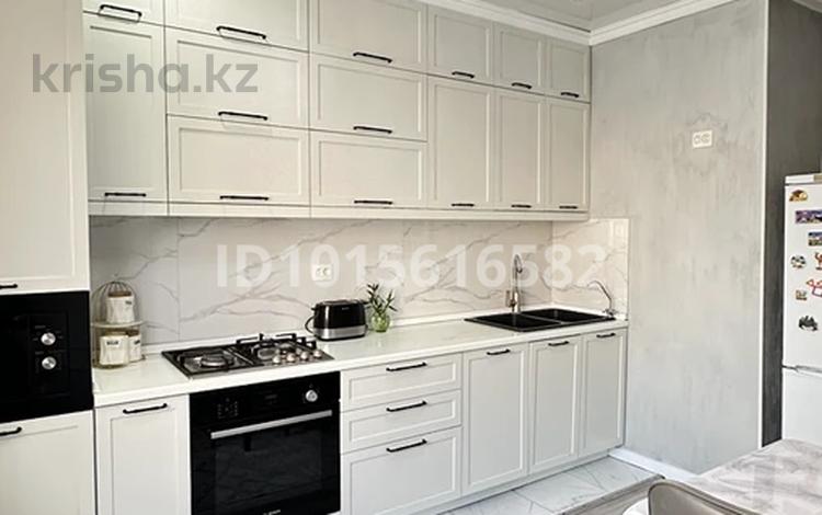 3-бөлмелі пәтер · 90 м² · 4/10 қабат, Жунисова 14/15 — Толе би-Алатау, бағасы: 55 млн ₸ в Алматы, Наурызбайский р-н — фото 2