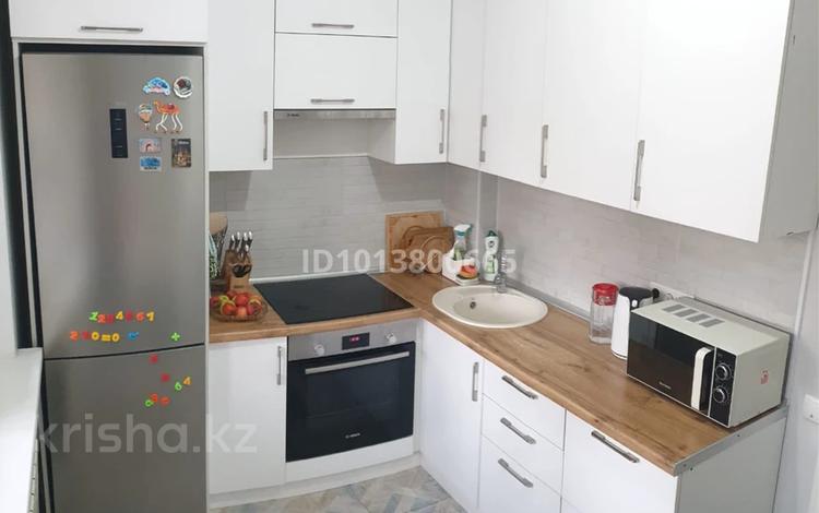 2-бөлмелі пәтер · 60.2 м² · 5/5 қабат, мкр Аксай-5 7, бағасы: 300 000 ₸ в Алматы, Ауэзовский р-н — фото 15