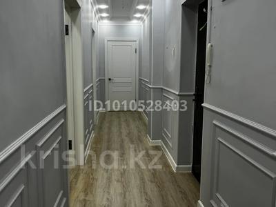 3-комнатная квартира · 85 м² · 4/9 этаж, 32А мкр за 300 000 〒 в Актау