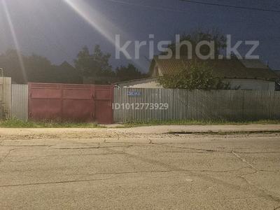 Отдельный дом · 4 комнаты · 90 м² · , Улбике акына 25 — Сулеманова за 25 млн ₸ в Таразе