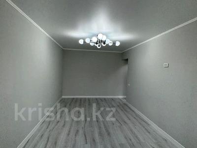 1-комнатная квартира, 32 м², 4/5 этаж, пр. Республики за 13.5 млн 〒 в Шымкенте, Абайский р-н