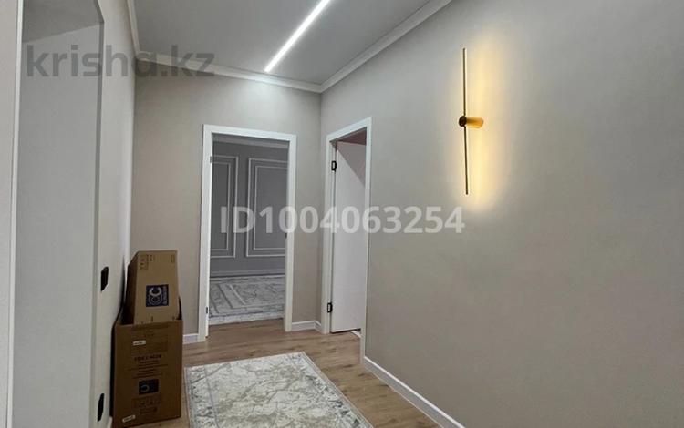 2-комнатная квартира · 67 м² · 1/6 этаж, 38-й мкр, 38 мкрн 11 за 15 000 ₸ в Актау — фото 2