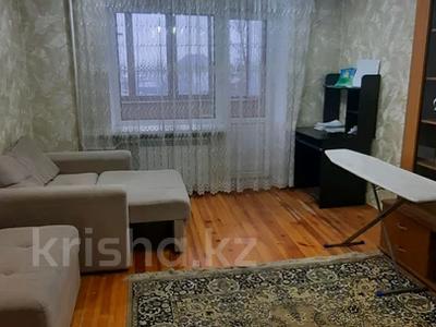 2-комнатная квартира, 54 м², 3/5 этаж помесячно, Батыр Баяна 67 за 130 000 〒 в Петропавловске