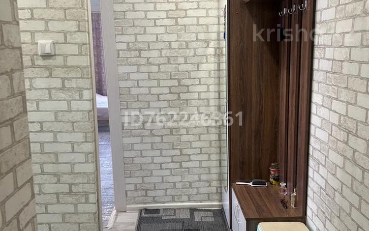3-бөлмелі пәтер · 49.3 м² · 2/5 қабат, Маншук Маметова 19, бағасы: 15 млн ₸ в Аксу — фото 2