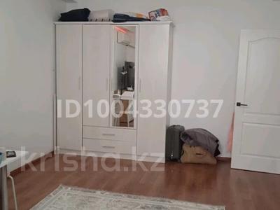 Продажа квартир в Атырауской обл.: 1-комнатная квартира · 40 м² · 7/12 этаж, пгт Балыкши, Бибітшілік 62 за 14 млн 〒 1-комнатная квартира · 40 м² · 7/12 этаж, пгт Балыкши, Бибітшілік 62 за 14 млн 〒 в Атырау