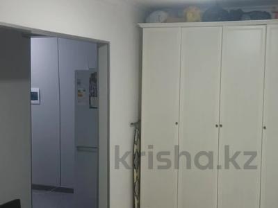 1-бөлмелі пәтер · 30 м² · 5/5 қабат, мкр 5, проспект Абая 21, бағасы: 10 млн ₸ в Актобе