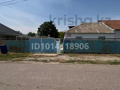 Отдельный дом · 4 комнаты · 170 м² · 10 сот., Момышулы 7/1 — Стадион за 9.5 млн ₸ в Асыкате