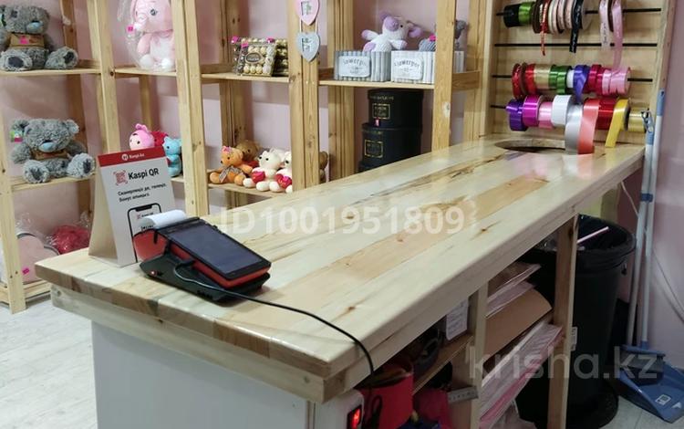Магазины и бутики, кабинеты и рабочие места · 20 м² за 130 000 ₸ в Караганде, Казыбек би р-н — фото 4